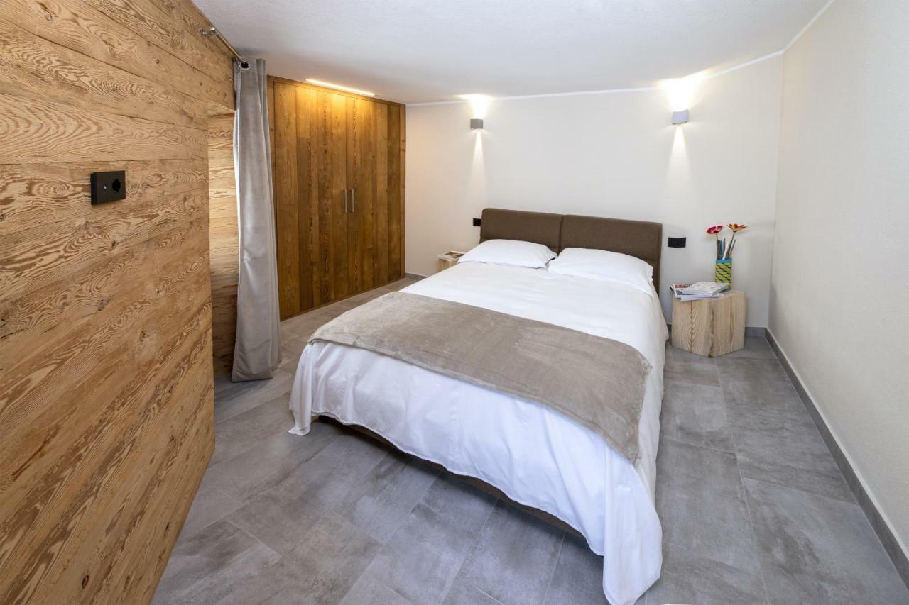 Aparthotel Fenat Introd Exterior foto